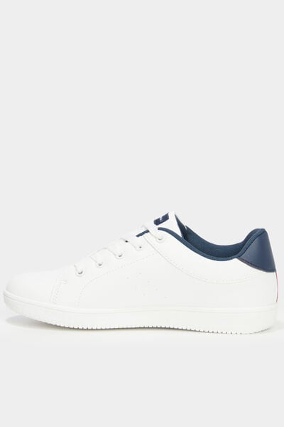 Baskets avec bout rond blanc gar&ccedil;on