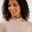 T-shirt ajust&eacute; col montant beige femme