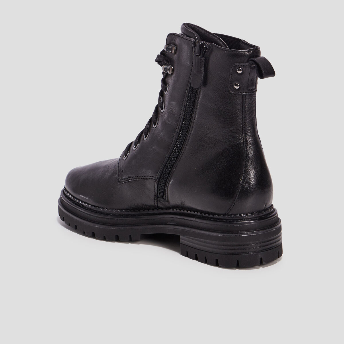 Bottines à lacets en cuir noir femme