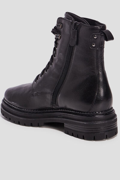 Bottines à lacets en cuir noir femme