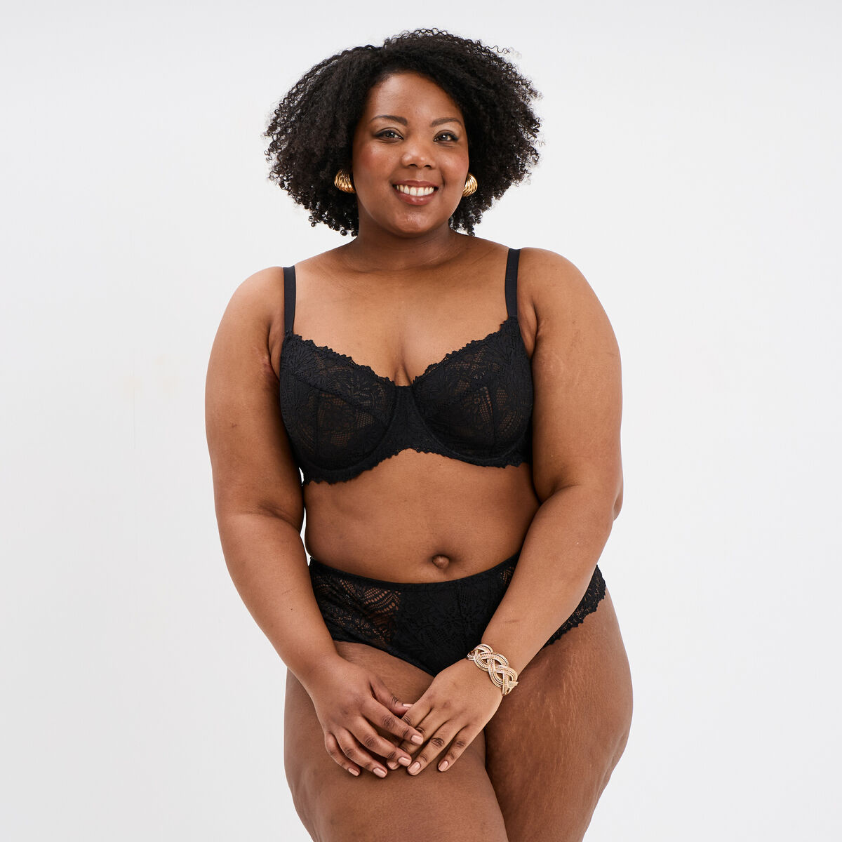 Soutien-gorge embo&icirc;tant dentelle noir femme grande taille