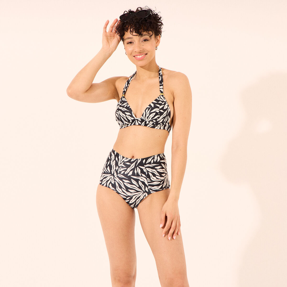 Bas de maillot de bain culotte haute noir femme