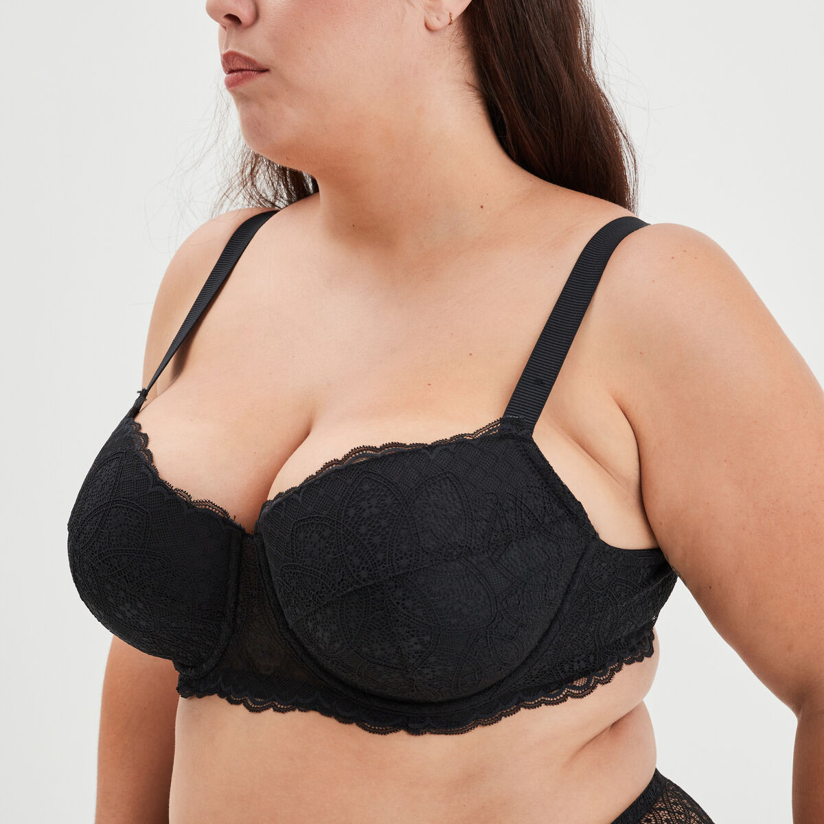 Soutien-gorge emboîtant à dentelle Izzie noir femme grande taille