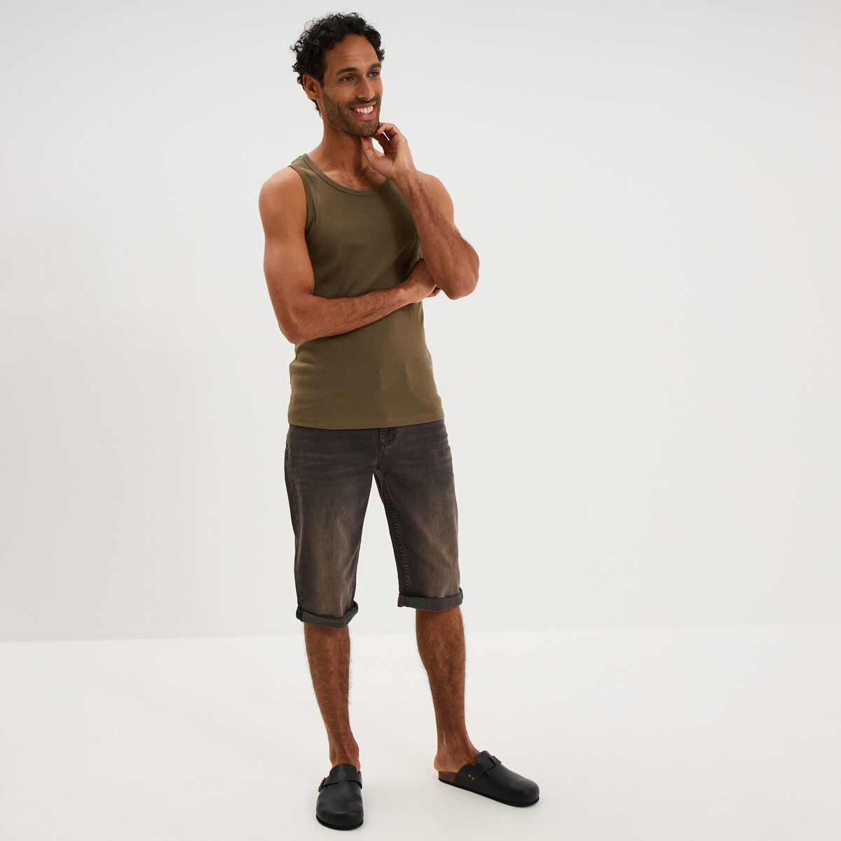 D&eacute;bardeur droit coton bretelles larges vert kaki homme
