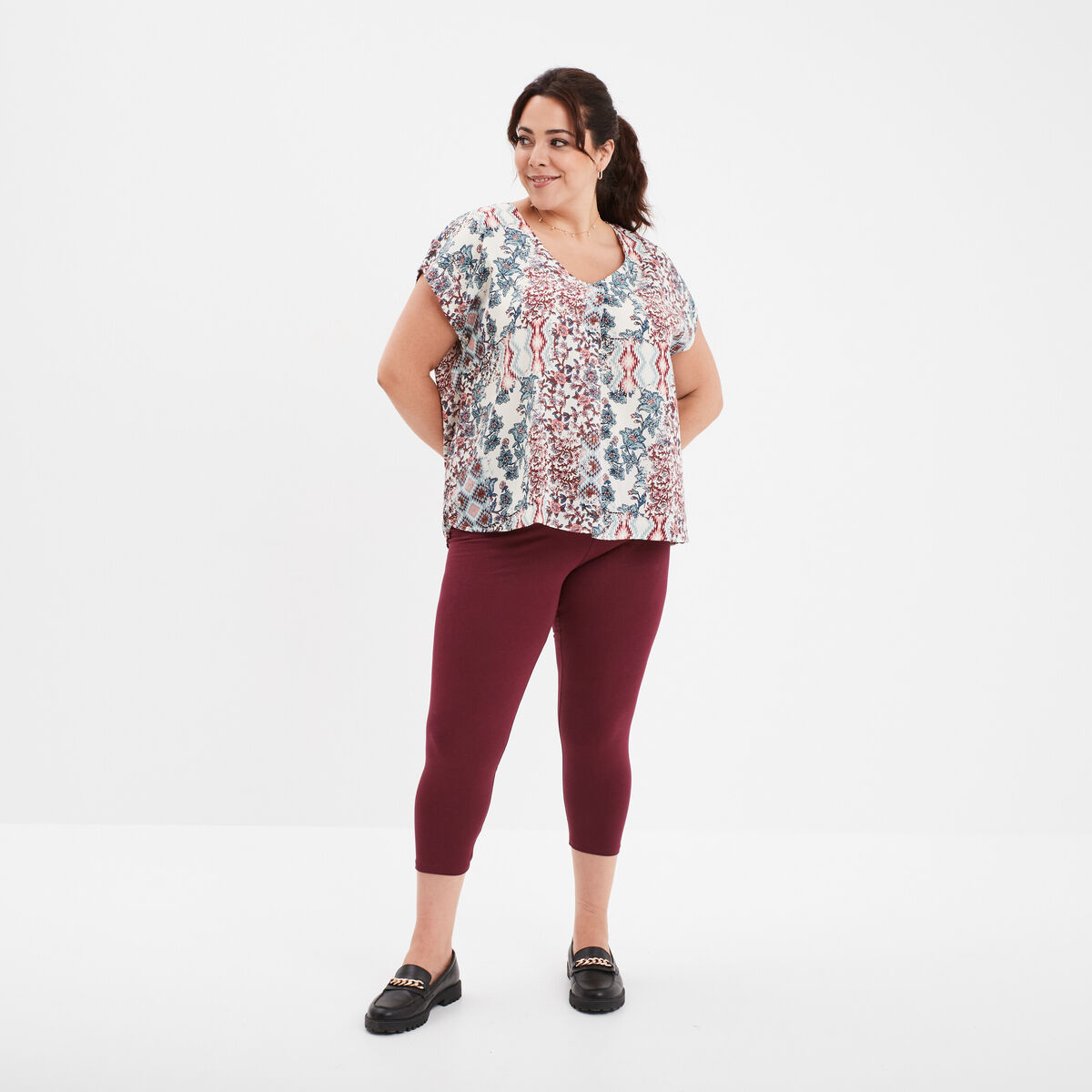 Blouse col en V manches courtes ecru femme grande taille