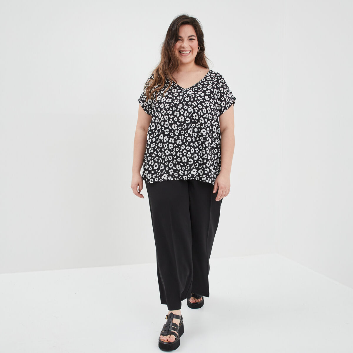 Pantalon city large Modavista noir femme grande taille
