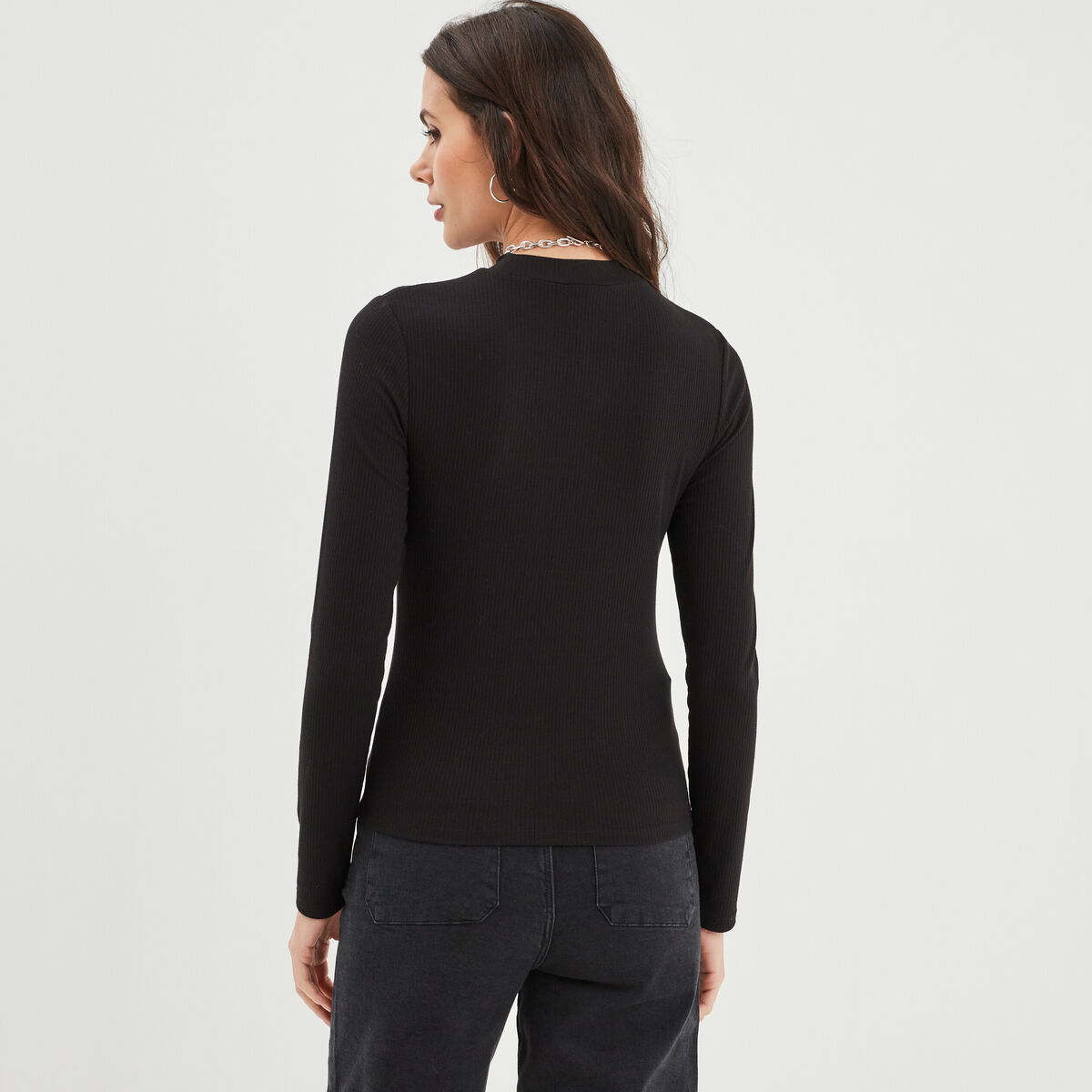 T-shirt côtelé col montant ajusté noir femme
