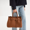 Sac &agrave; main avec bandouli&egrave;re marron cognac femme