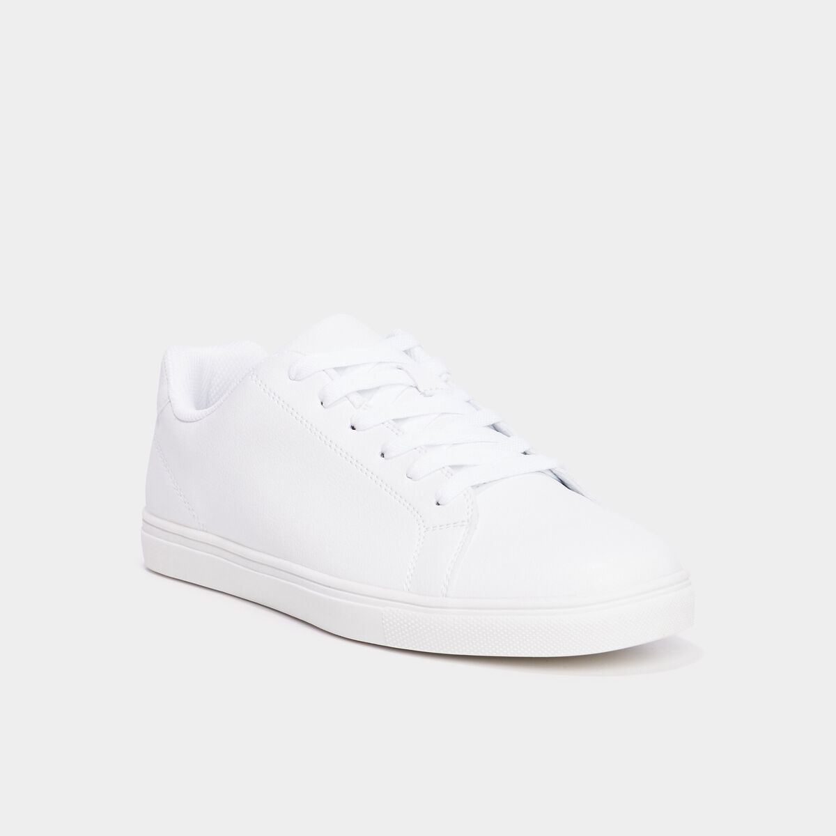 Baskets plates blanc homme