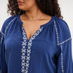Blouse brod&eacute;e manches longues coton bleu marine femme grande taille