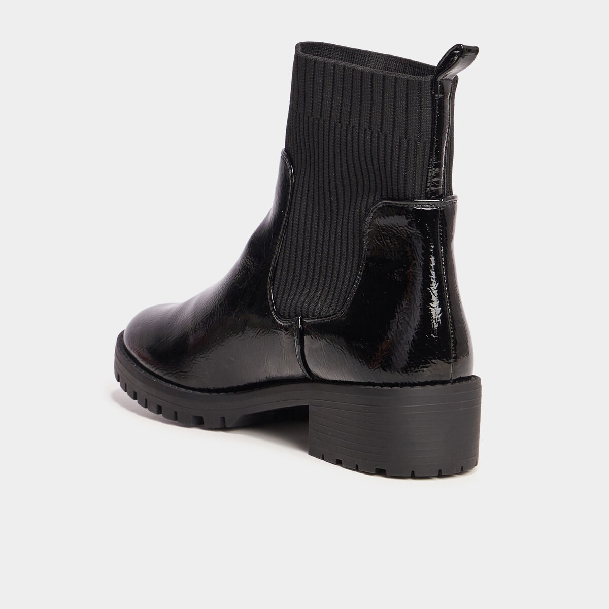 Bottines chelsea vernies &agrave; talons plats noir femme