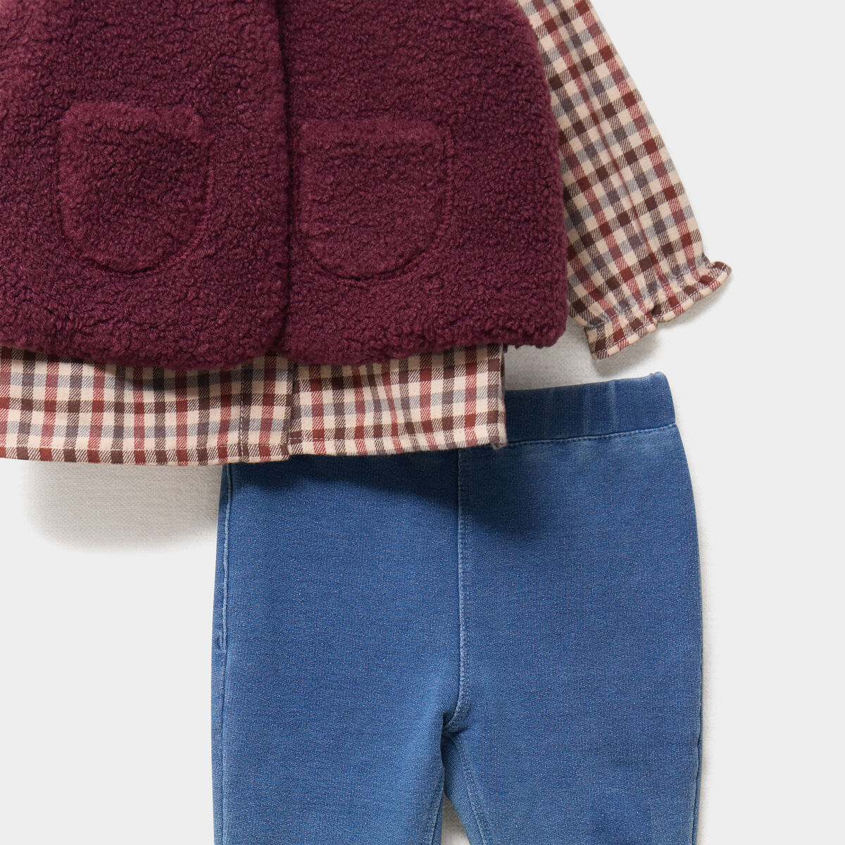 Ensemble pantalon t-shirt gilet polaire bordeaux b&eacute;b&eacute; fille