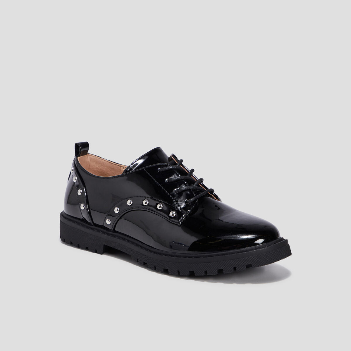 Derbies avec clous noir fille