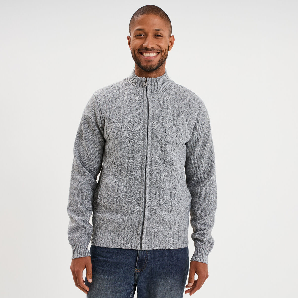 Gilet &agrave; torsades et col montant gris clair homme