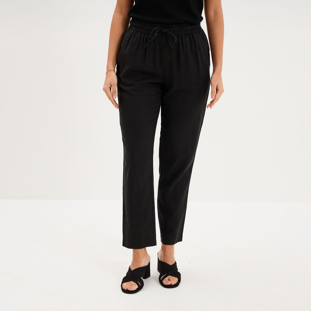 Pantalon droit 7/8&egrave;me lin m&eacute;lang&eacute; noir femme