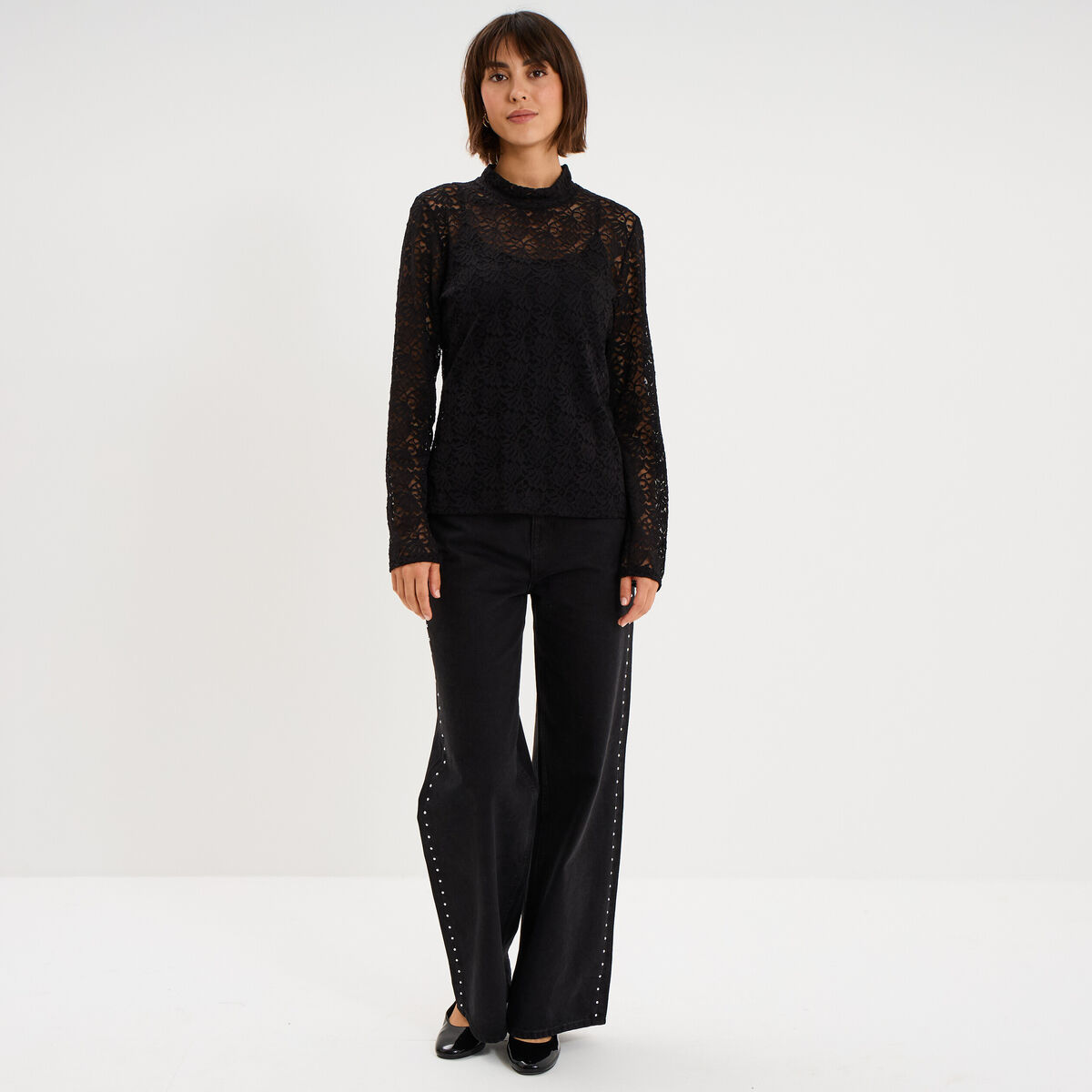 Blouse dentelle col montant noir femme