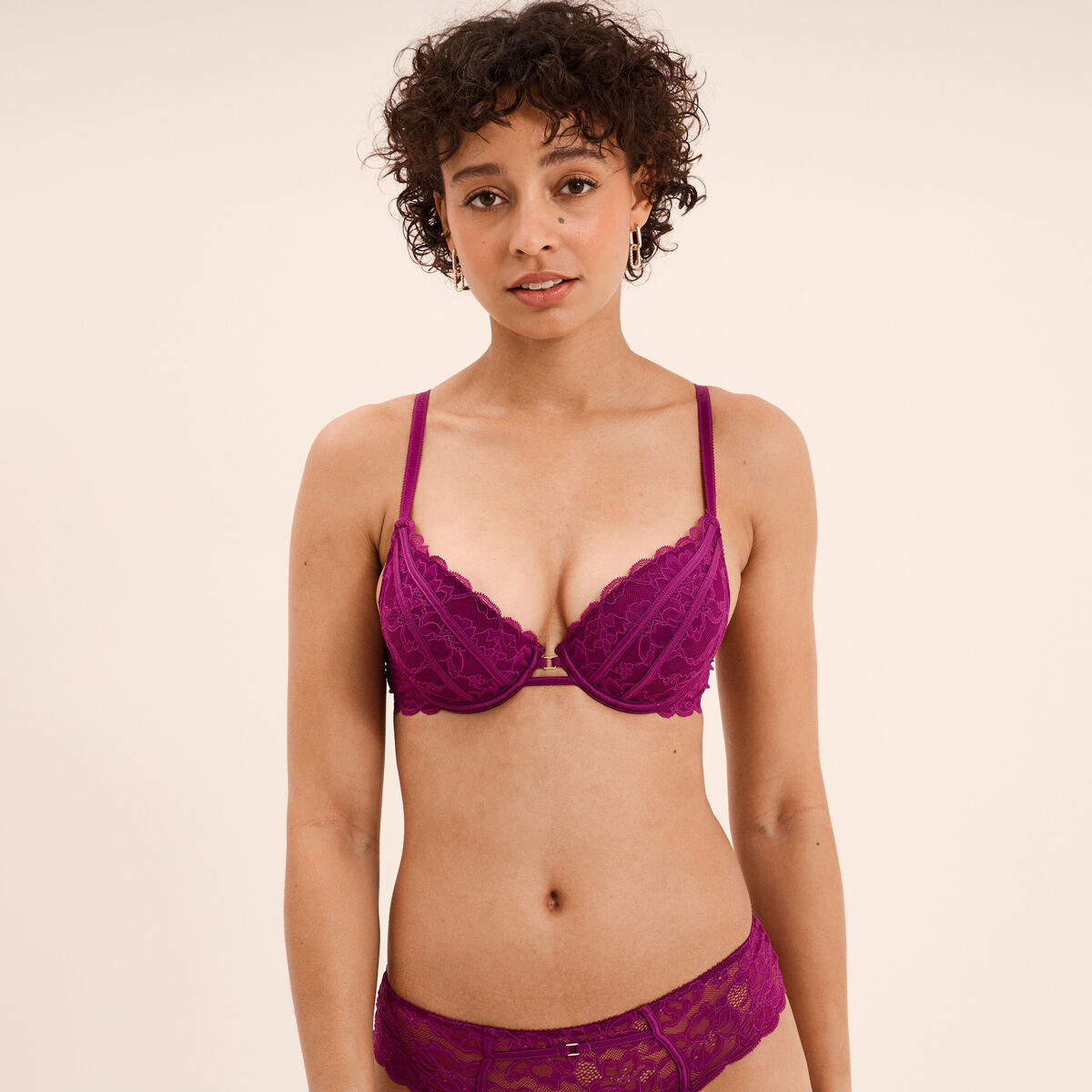 Soutien-gorge maxi push up dentelle violet fonc&eacute; femme