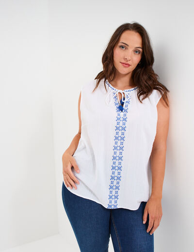 Blouse brod&eacute;e col tunisien coton blanc femme grande taille