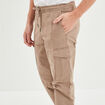 Pantalon cargo en coton taupe homme