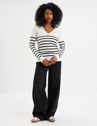 Pull col en V manches longues ecru femme