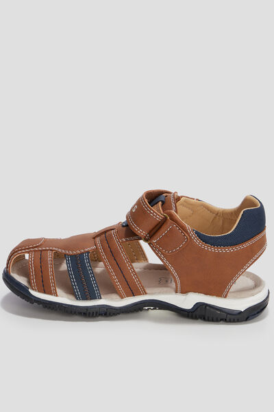 Sandales semelle crant&eacute;e marron gar&ccedil;on