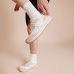 Baskets running de sport &agrave; lacets sable homme