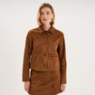 Veste courte effet su&eacute;dine boutonn&eacute;e camel femme