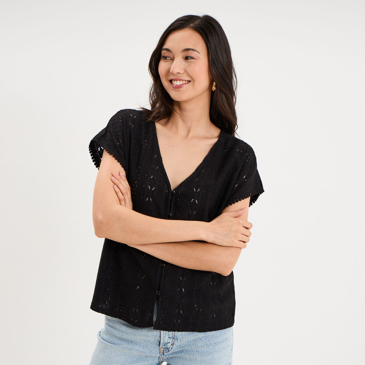 T-shirt broderie anglaise col en V noir femme