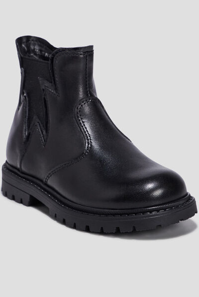 Bottines crantées en cuir noir fille