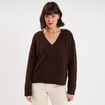 Pull col V ajour&eacute; manches longues marron fonc&eacute; femme