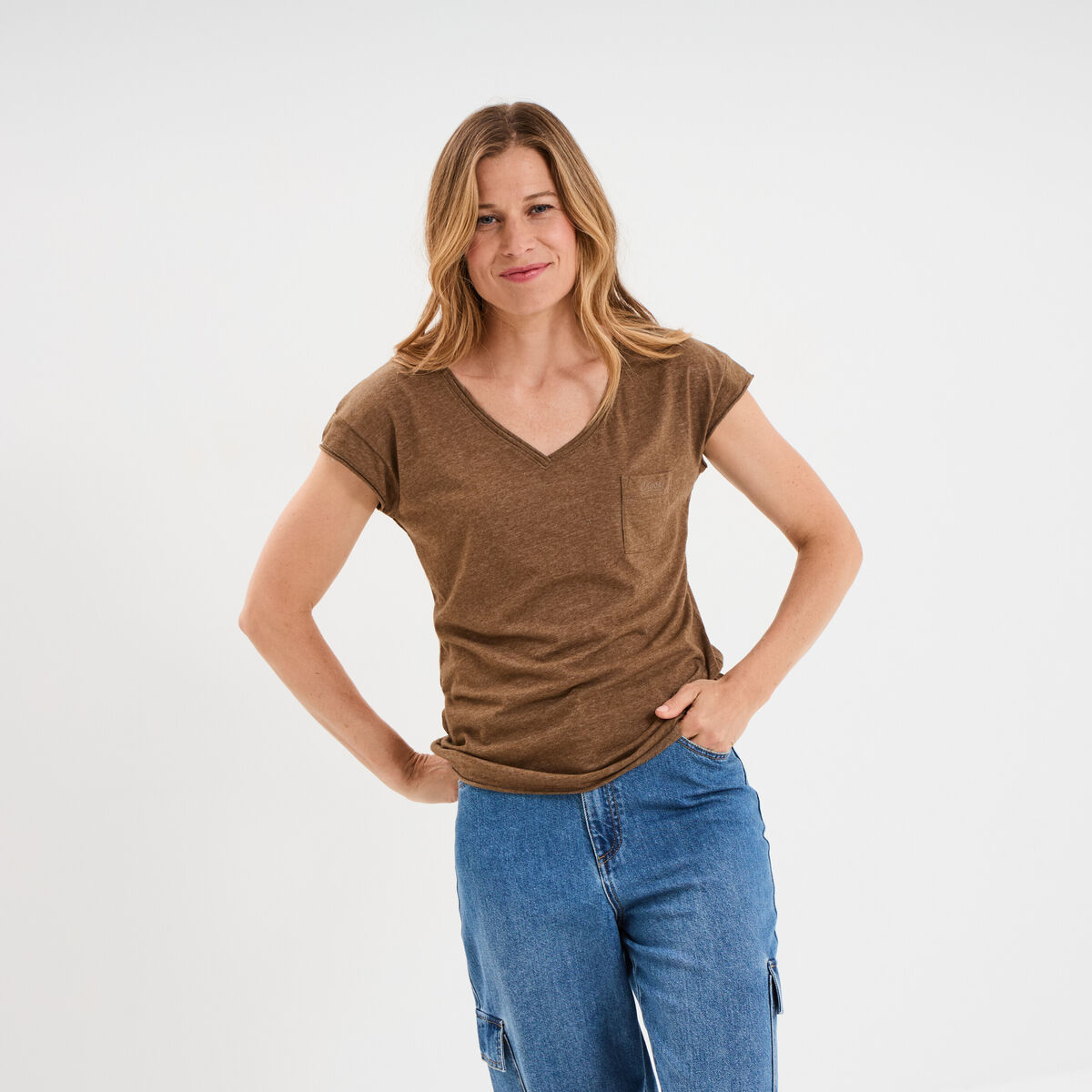 T-shirt col v poche poitrine Creeks taupe femme