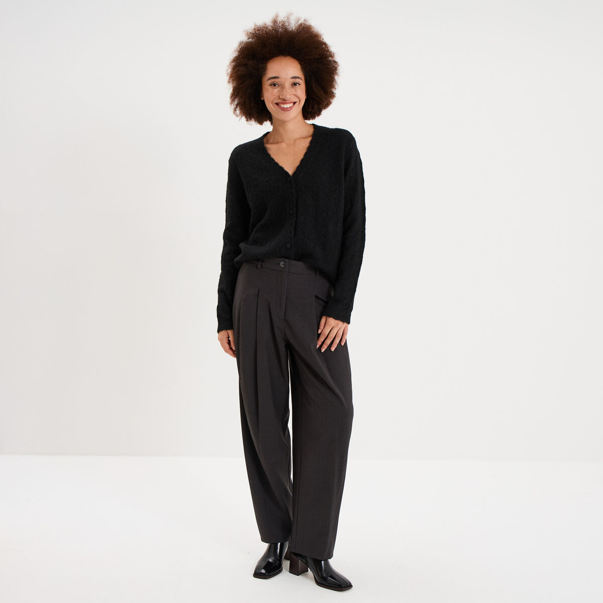 Gilet cardigan ajour&eacute; manches longues noir femme