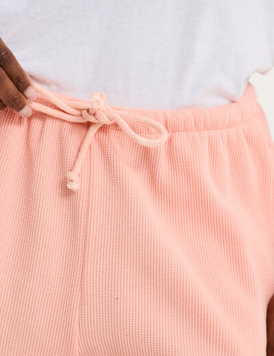 Short droit effet gaufr&eacute; coton rose poudr&eacute;e femme