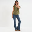 T-shirt col en V dentelle épaules et dos vert kaki femme