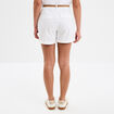 Short chino ceinture tress&eacute;e blanc femme