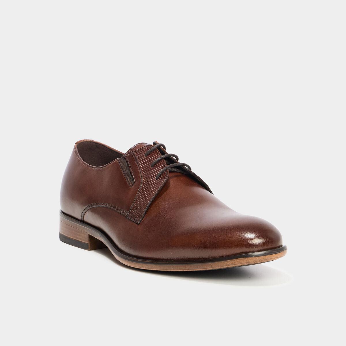 Derbies &agrave; lacets en cuir marron homme