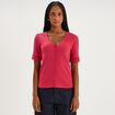 Blouse manches courtes col V dentelle rose cerise femme