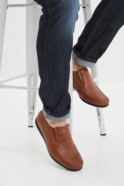 Mocassins confort &agrave; bout carr&eacute; marron homme