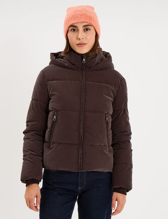 Doudoune courte imperm&eacute;able &agrave; capuche marron fonc&eacute; femme
