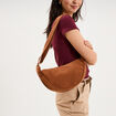 Sac banane effet velours c&ocirc;tel&eacute; camel femme