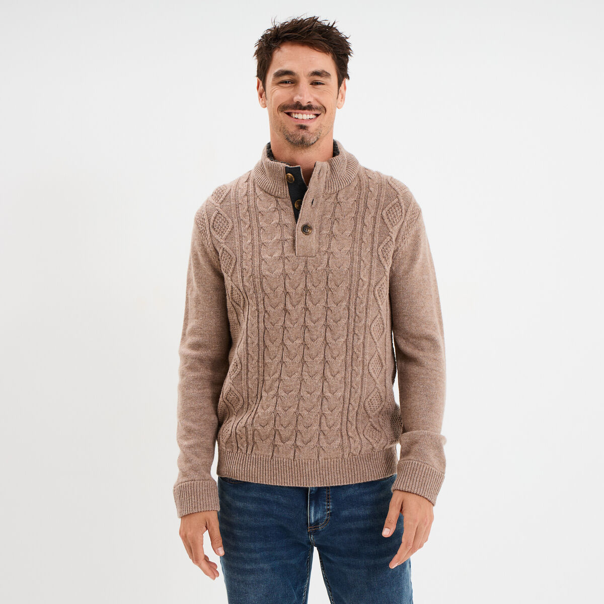 Pull col montant boutonn&eacute; et torsades taupe homme