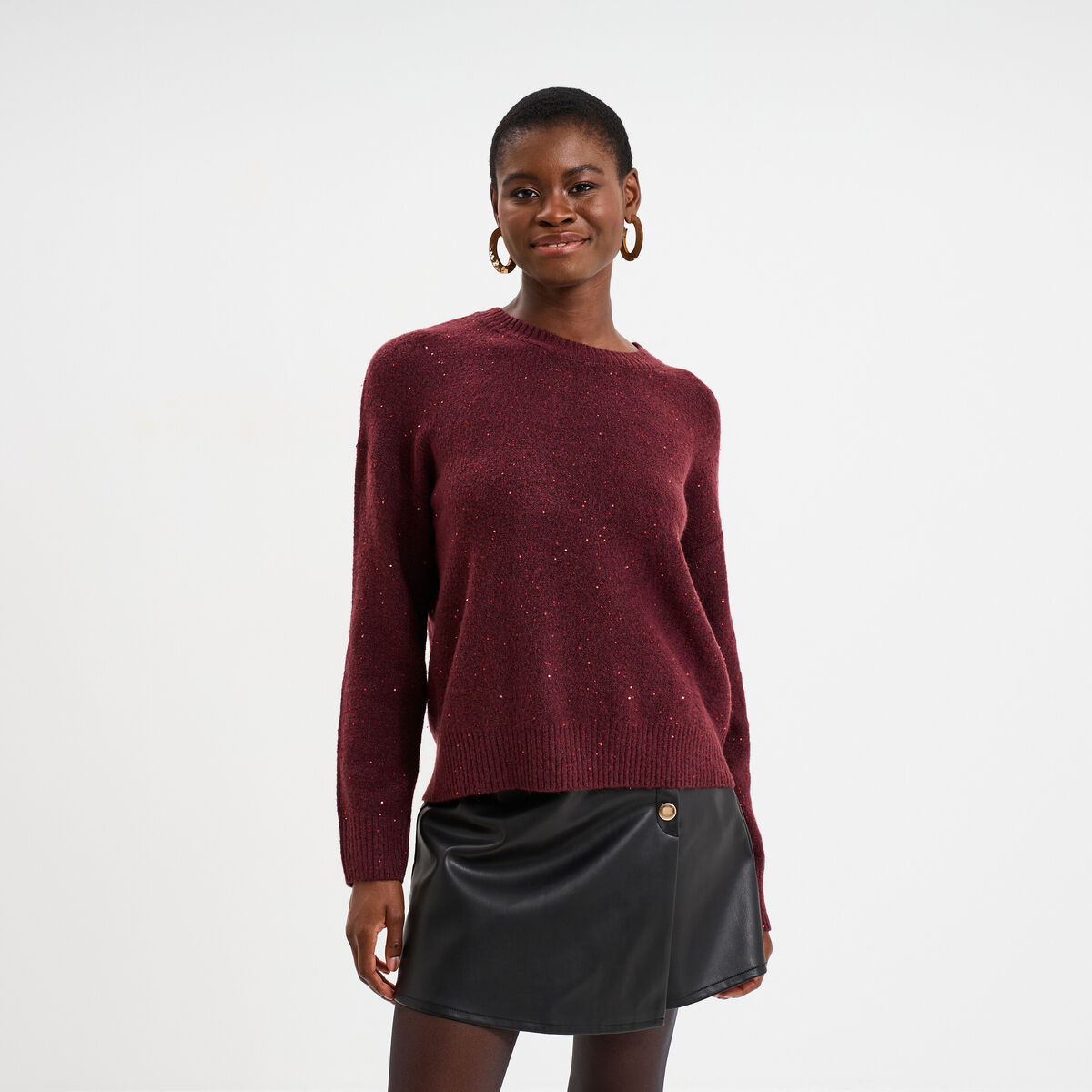 Pull col rond paillettes fils m&eacute;tallis&eacute;s bordeaux femme