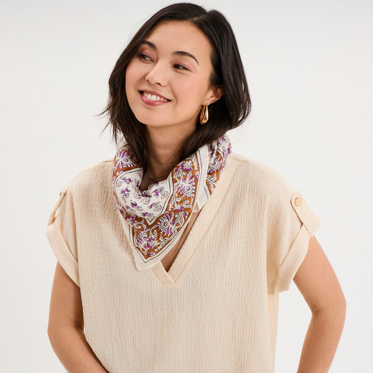 Foulard carr&eacute; coton ivoire femme