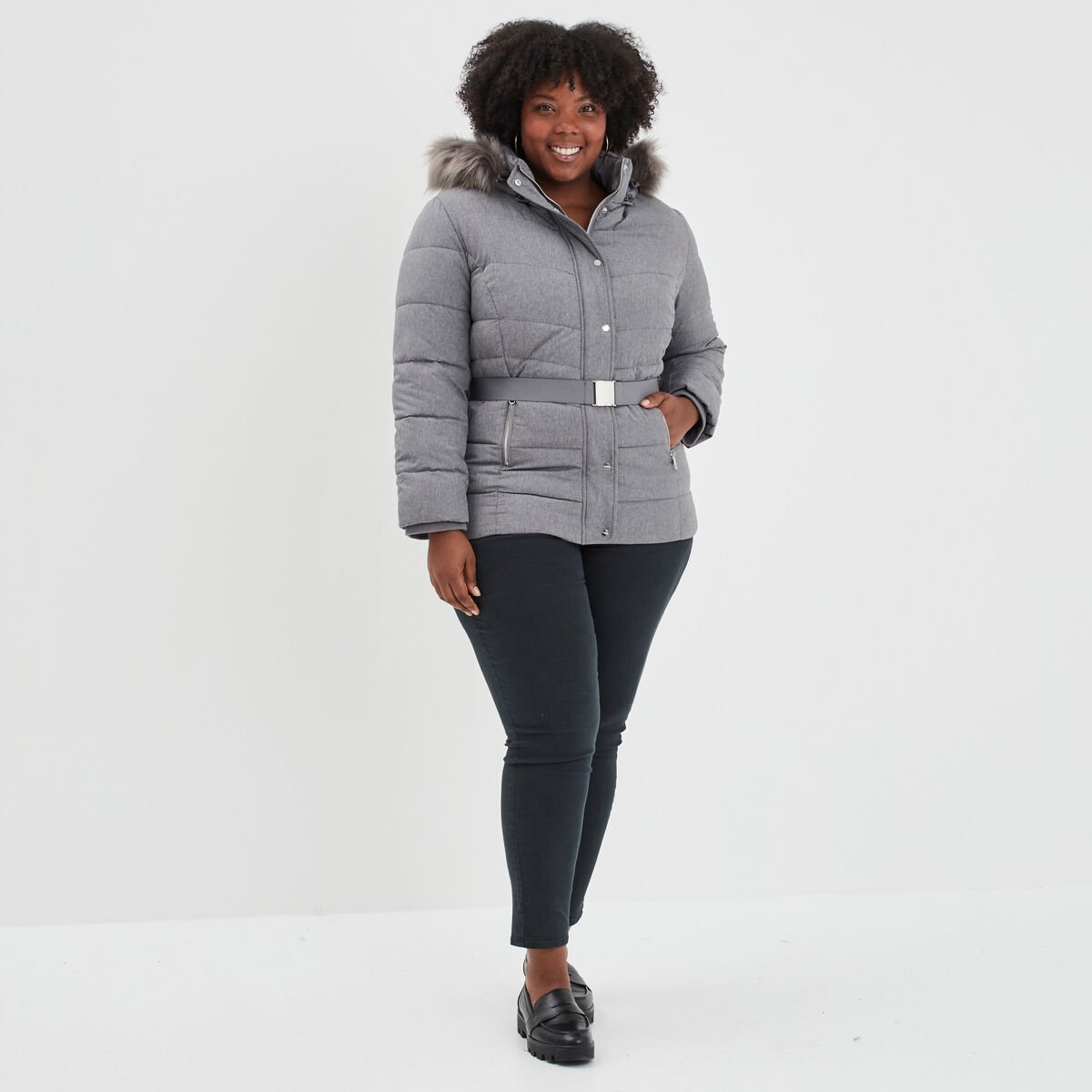 Doudoune capuche fausse fourrure gris clair femme grande taille