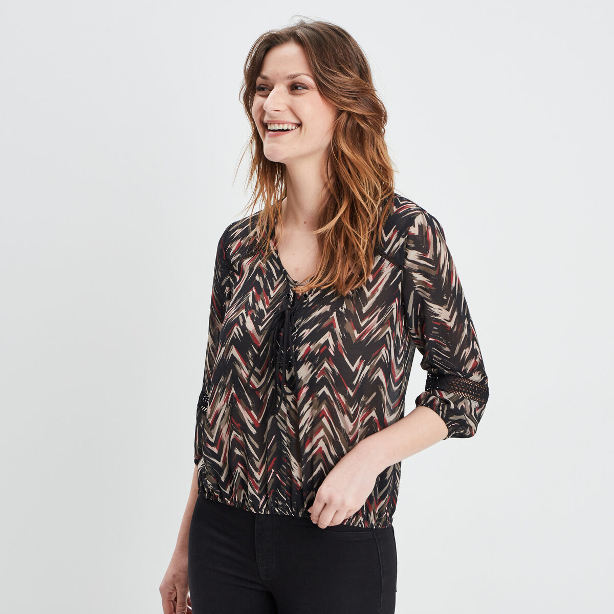 Blouse manches 3/4 détail laçage noir femme