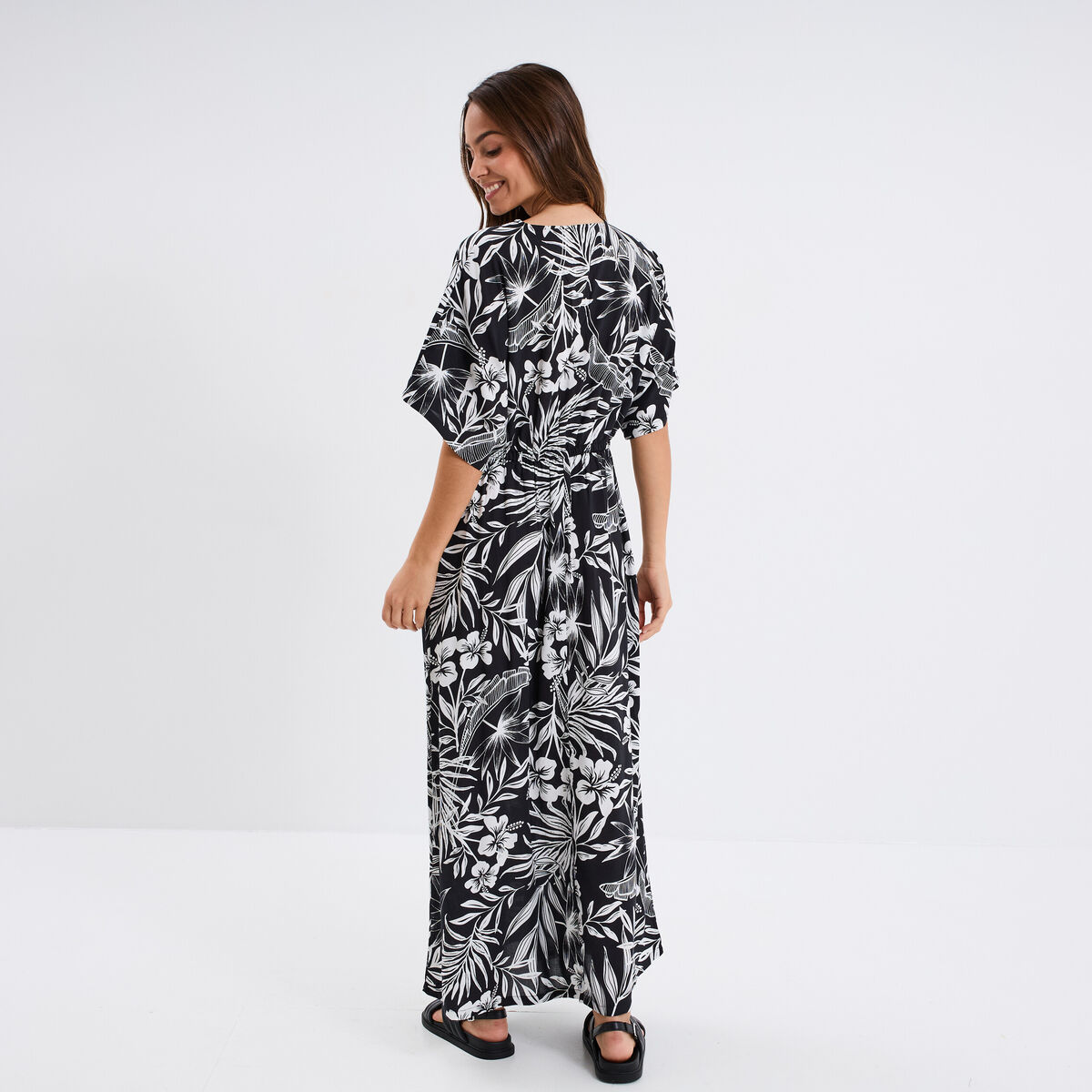 Robe midi col en V manches courtes noir femme