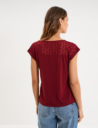 T-shirt col en V ajour&eacute; &eacute;paules et dos bordeaux femme