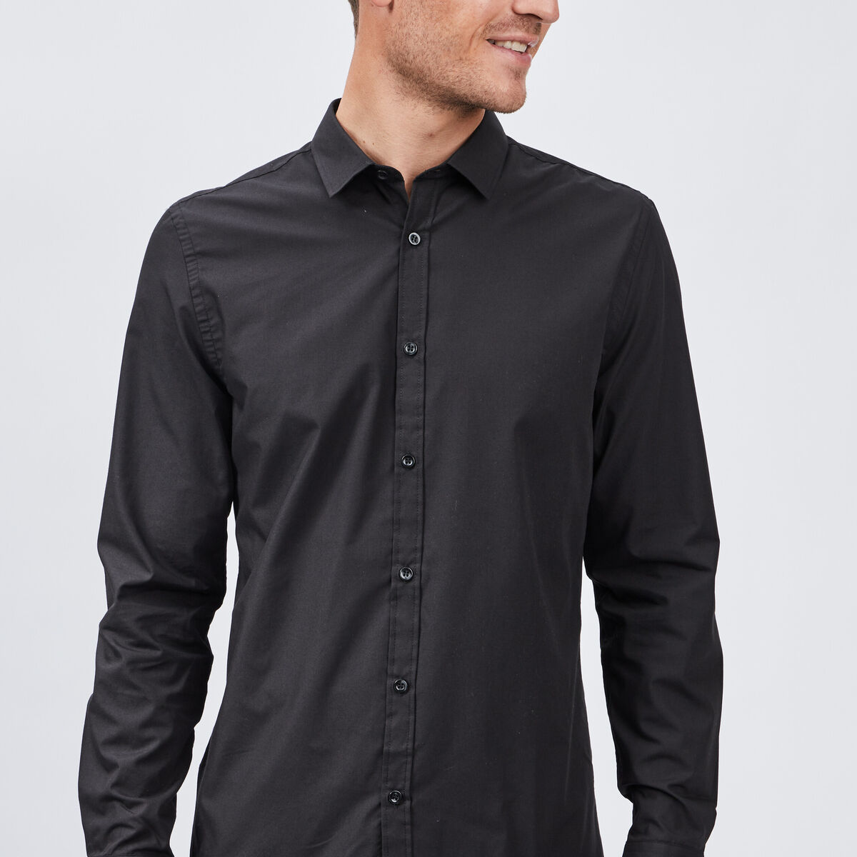 Chemise ajustée col italien noir homme