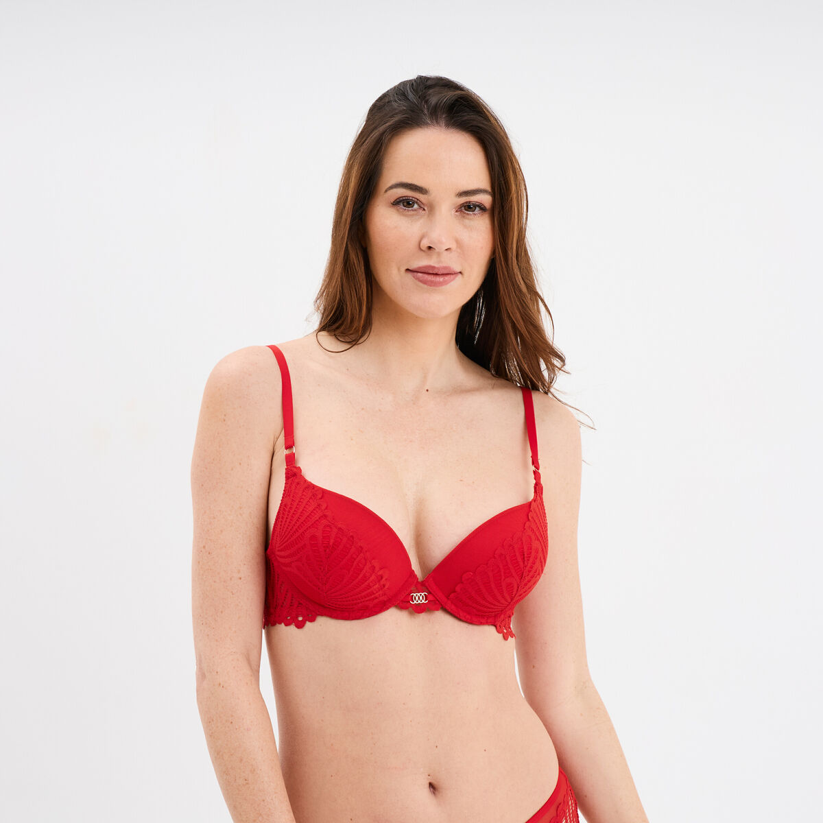 Soutien-gorge embo&icirc;tant dentelle rouge femme
