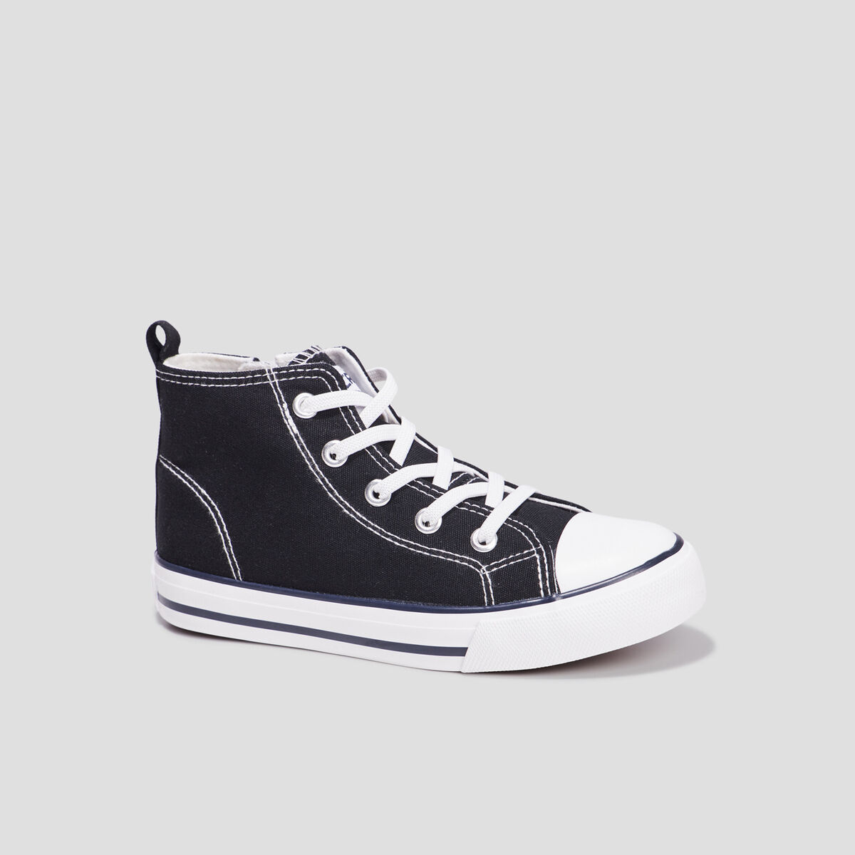 Tennis montantes en toile bout renforc&eacute; noir fille